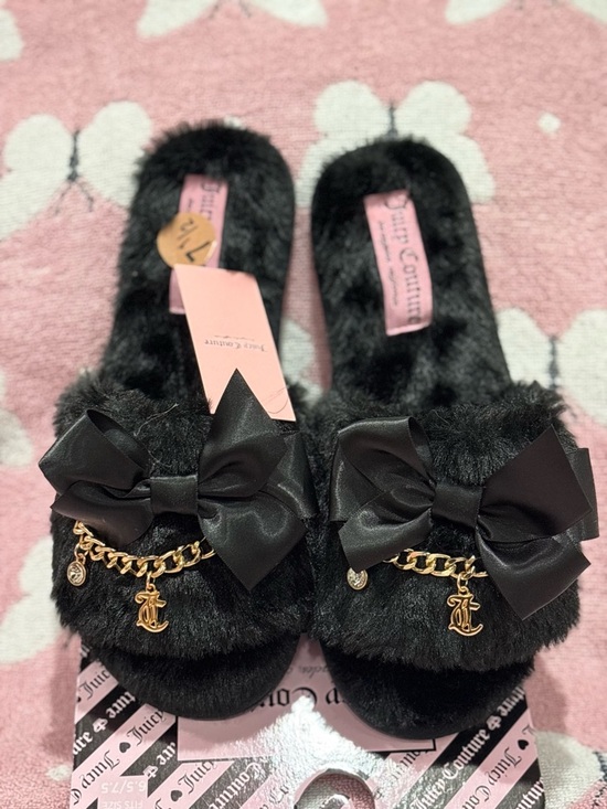 Juicy Couture Shoes - Juicy Couture Black Faux Fur Slide Slippers with Satin Bow & Gold Chain
